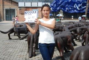 叶晓的照片,光影交织下的青春印记