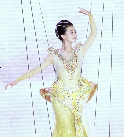 每届金鹰节女神照片,时光流转，美丽永恒